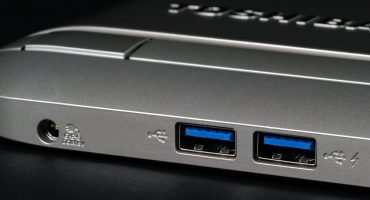 Ano ang gagawin kung ang mga USB port ay hindi gumagana sa isang laptop