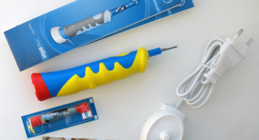 Hvilken elektrisk tandbørste er bedre at vælge for et barn fra 7 år gammel?