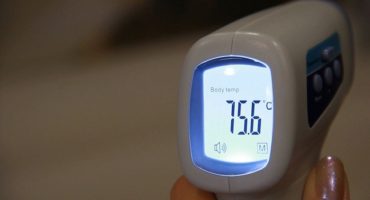 Hakbang-hakbang na pagtuturo: kung paano i-calibrate ang isang infrared thermometer